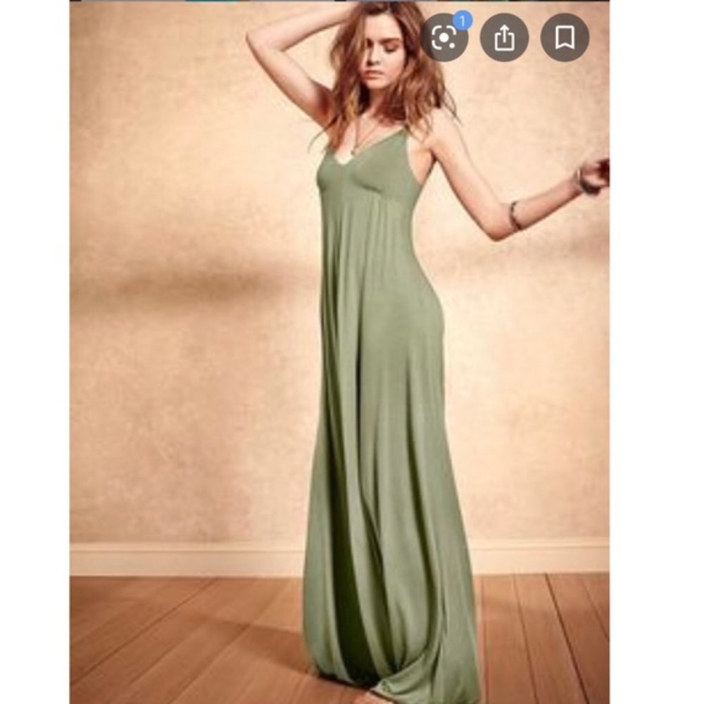 🔥 Victoria’s Secret Shiny Maxi Dress M 🔥